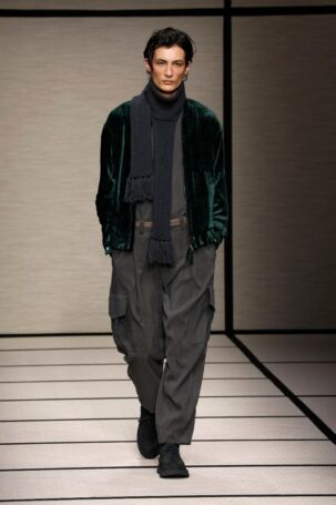 8/111 | Giorgio Armani Fall 2025 Menswear | Photo: NOWFASHION.com Giorgio Armani Fall 2025 Menswear | Photo: NOWFASHION.com