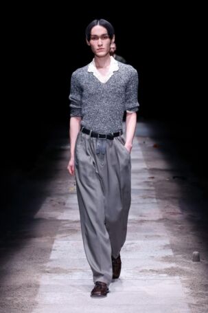 1/35 | Magliano Fall 2025 Menswear | Photo: NOWFASHION.com Magliano Fall 2025 Menswear | Photo: NOWFASHION.com