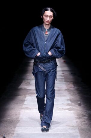 6/35 | Magliano Fall 2025 Menswear | Photo: NOWFASHION.com Magliano Fall 2025 Menswear | Photo: NOWFASHION.com