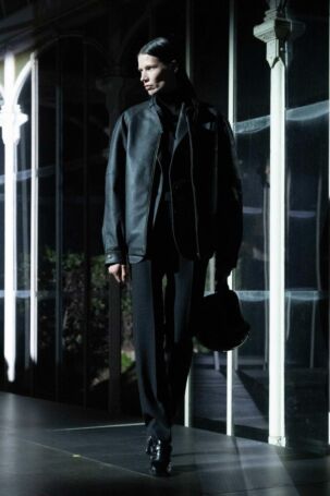 4/30 | MM6 Maison Margiela Fall 2025 Menswear | Photo: Giovanni Giannoni | Courtesy of Pitti Immagine Uomo MM6 Maison Margiela Fall 2025 Menswear | Photo: Giovanni Giannoni | Courtesy of Pitti Immagine Uomo