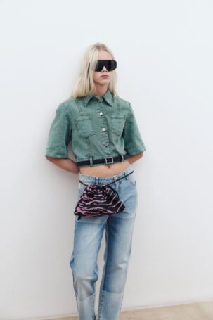 10/26 | Baum und Pferdgarten | Pre-Fall 2025 | Courtesy of Baum und Pferdgarten Baum und Pferdgarten | Pre-Fall 2025 | Courtesy of Baum und Pferdgarten