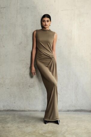 8/33 | Roland Mouret | Pre-Fall 2025 | Courtesy of Roland Mouret Roland Mouret | Pre-Fall 2025 | Courtesy of Roland Mouret