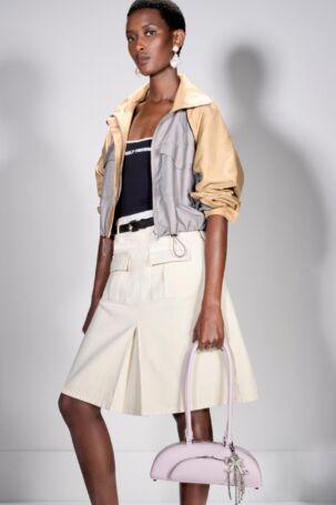 2/34 | Self-Portrait | Pre-Fall 2025 | Courtesy of Self-Portrait Self-Portrait | Pre-Fall 2025 | Courtesy of Self-Portrait