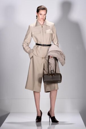 7/34 | Self-Portrait | Pre-Fall 2025 | Courtesy of Self-Portrait Self-Portrait | Pre-Fall 2025 | Courtesy of Self-Portrait