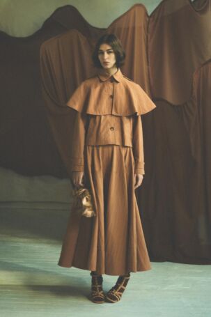 4/32 | Ulla Johnson Pre-Fall 2025 | Photo: Annemariek van Drimmelen | Courtesy of Ulla Johnson Ulla Johnson Pre-Fall 2025 | Photo: Annemariek van Drimmelen | Courtesy of Ulla Johnson