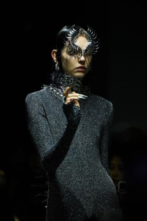 3/14 | Jewelry at Hengdi Wang | Spring 2025 | Courtesy of Hengdi Wang Jewelry at Hengdi Wang | Spring 2025 | Courtesy of Hengdi Wang
