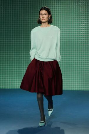 4/60 | SHUSHU/TONG | Spring 2025 | Courtesy of SHUSHU/TONG SHUSHU/TONG | Spring 2025 | Courtesy of SHUSHU/TONG