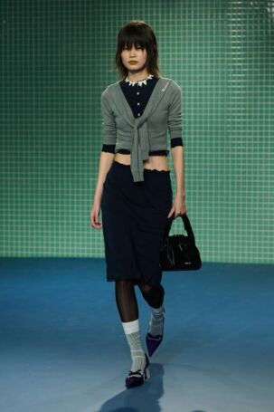 9/60 | SHUSHU/TONG | Spring 2025 | Courtesy of SHUSHU/TONG SHUSHU/TONG | Spring 2025 | Courtesy of SHUSHU/TONG