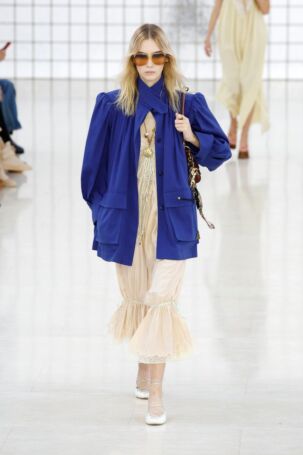 11/65 | Chloé Spring 2025 | Photo: NOWFASHION.com Chloé Spring 2025 | Photo: NOWFASHION.com