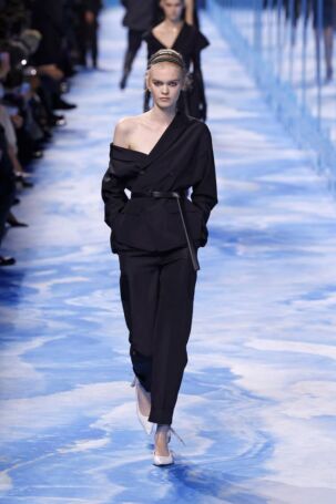 3/82 | Dior Spring 2025 | Photo: NOWFASHION.com Dior Spring 2025 | Photo: NOWFASHION.com