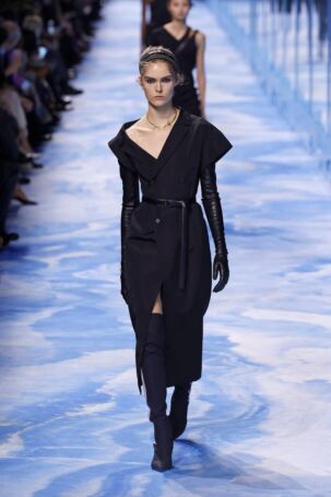 4/82 | Dior Spring 2025 | Photo: NOWFASHION.com Dior Spring 2025 | Photo: NOWFASHION.com