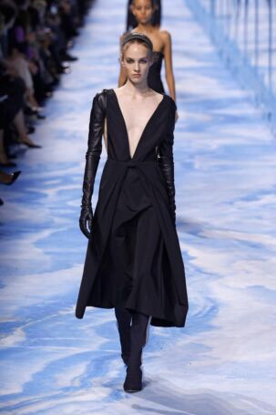 8/82 | Dior Spring 2025 | Photo: NOWFASHION.com Dior Spring 2025 | Photo: NOWFASHION.com
