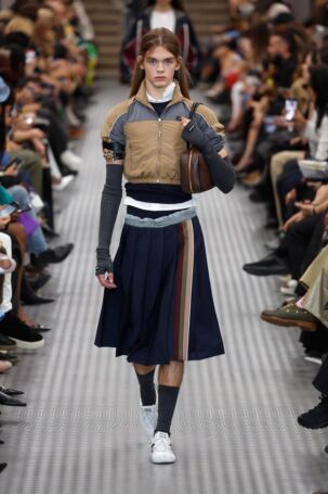 11/68 | Miu Miu Spring 2025 | Photo: NOWFASHION.com Miu Miu Spring 2025 | Photo: NOWFASHION.com