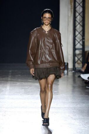 3/32 | ANDREĀDAMO Spring 2025 | Photo: NOWFASHION.com ANDREĀDAMO Spring 2025 | Photo: NOWFASHION.com