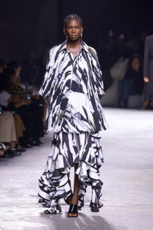 9/74 | Bottega Veneta Spring 2025 | Photo: NOWFASHION.com Bottega Veneta Spring 2025 | Photo: NOWFASHION.com