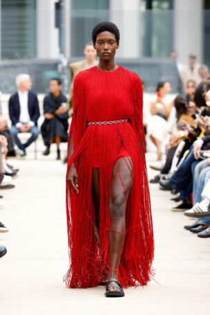 7/29 | Calcaterra Spring 2025 | Photo: NOWFASHION.com Calcaterra Spring 2025 | Photo: NOWFASHION.com
