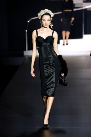 4/60 | Dolce&Gabbana Spring 2025 | Photo: NOWFASHION.com Dolce&Gabbana Spring 2025 | Photo: NOWFASHION.com