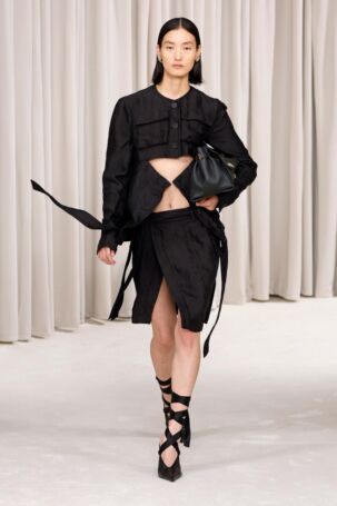 3/66 | Ferragamo Spring 2025 | Photo: NOWFASHION.com Ferragamo Spring 2025 | Photo: NOWFASHION.com