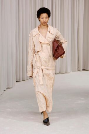 5/66 | Ferragamo Spring 2025 | Photo: NOWFASHION.com Ferragamo Spring 2025 | Photo: NOWFASHION.com