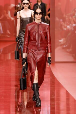 11/55 | Gucci Spring 2025 | Photo: NOWFASHION.com Gucci Spring 2025 | Photo: NOWFASHION.com