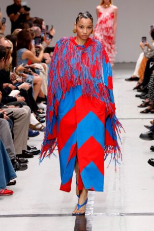 9/44 | Missoni Spring 2025 | Photo: NOWFASHION.com Missoni Spring 2025 | Photo: NOWFASHION.com