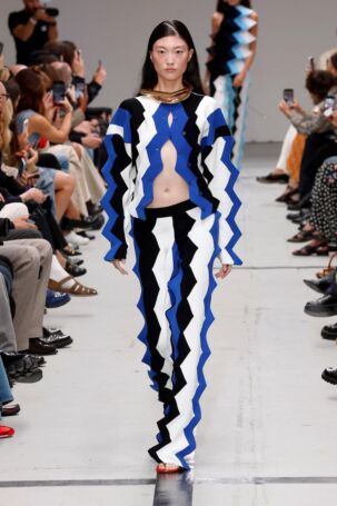 12/44 | Missoni Spring 2025 | Photo: NOWFASHION.com Missoni Spring 2025 | Photo: NOWFASHION.com