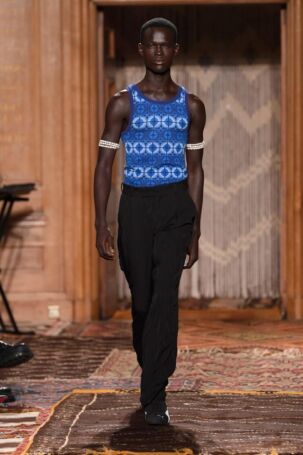 3/32 | Ahluwalia Spring 2025 | Photo: NOWFASHION.com Ahluwalia Spring 2025 | Photo: NOWFASHION.com