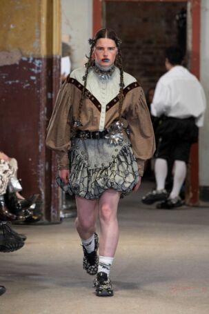 5/48 | Chopova Lowena | Spring 2025 | Courtesy of Chopova Lowena Chopova Lowena | Spring 2025 | Courtesy of Chopova Lowena