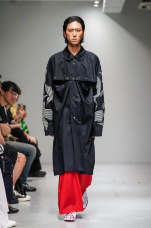 6/19 | MITSURU OKAZAKI Spring 2025 | Courtesy of Japan Fashion Week Organization MITSURU OKAZAKI Spring 2025 | Courtesy of Japan Fashion Week Organization