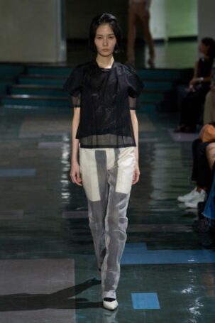9/41 | pillings Spring 2025 | Photo Credit: JFWO Japan Fashion Week Organization pillings Spring 2025 | Photo Credit: JFWO Japan Fashion Week Organization