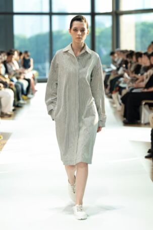9/36 | support surface Spring 2025 | Photo Credit: JFWO Japan Fashion Week Organization support surface Spring 2025 | Photo Credit: JFWO Japan Fashion Week Organization