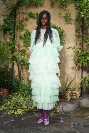 9/35 | VIVIANO Spring 2025 | Courtesy of Japan Fashion Week Organization VIVIANO Spring 2025 | Courtesy of Japan Fashion Week Organization