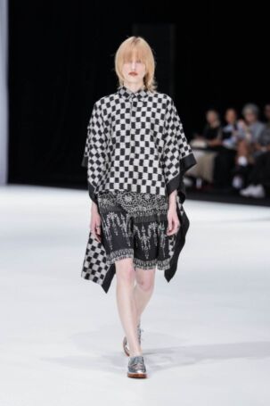 5/38 | WISHARAWISH Spring 2025 | Courtesy of Japan Fashion Week Organization WISHARAWISH Spring 2025 | Courtesy of Japan Fashion Week Organization