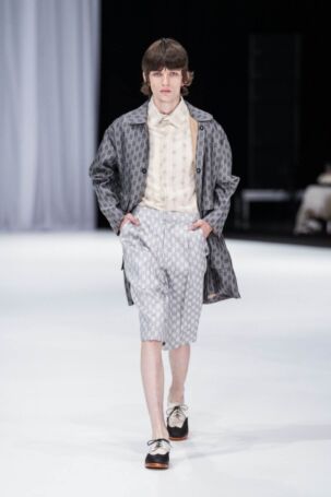 9/38 | WISHARAWISH Spring 2025 | Courtesy of Japan Fashion Week Organization WISHARAWISH Spring 2025 | Courtesy of Japan Fashion Week Organization
