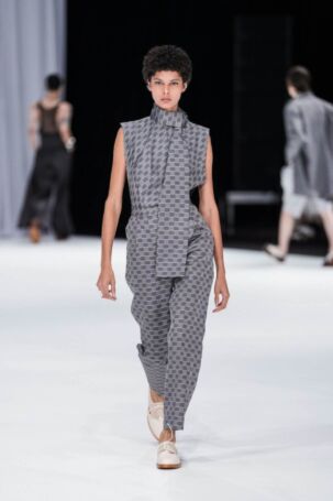 10/38 | WISHARAWISH Spring 2025 | Courtesy of Japan Fashion Week Organization WISHARAWISH Spring 2025 | Courtesy of Japan Fashion Week Organization