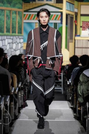 12/34 | yoshiokubo Spring 2025 | Courtesy of Japan Fashion Week Organization yoshiokubo Spring 2025 | Courtesy of Japan Fashion Week Organization