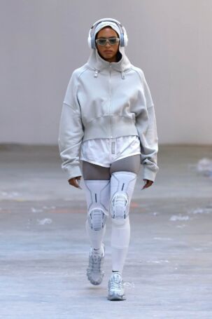1/31 | Jane Wade Spring 2025 | Photo: NOWFASHION.com Jane Wade Spring 2025 | Photo: NOWFASHION.com
