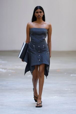 3/31 | Jane Wade Spring 2025 | Photo: NOWFASHION.com Jane Wade Spring 2025 | Photo: NOWFASHION.com