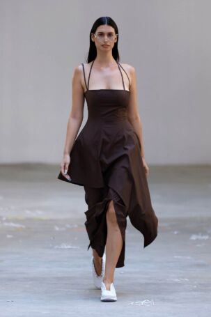 6/31 | Jane Wade Spring 2025 | Photo: NOWFASHION.com Jane Wade Spring 2025 | Photo: NOWFASHION.com