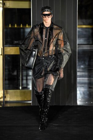 2/53 | LUAR Spring 2025 | Photo: NOWFASHION.com LUAR Spring 2025 | Photo: NOWFASHION.com