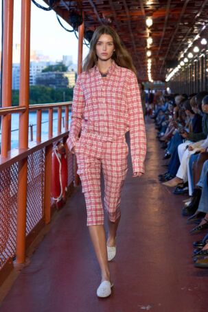 2/63 | Tommy Hilfiger Spring 2025 | Courtesy of Tommy Hilfiger Tommy Hilfiger Spring 2025 | Courtesy of Tommy Hilfiger