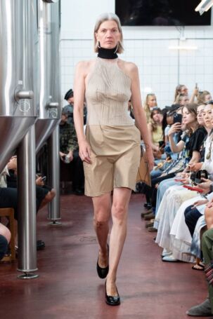7/22 | A. Roege Hove Spring 2025 | Photo: James Cochrane | Courtesy of Copenhagen Fashion Week A. Roege Hove Spring 2025 | Photo: James Cochrane | Courtesy of Copenhagen Fashion Week