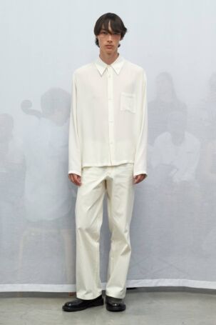 1/20 | Berner Kühl Spring 2025 | Photo: James Cochrane | Courtesy of Copenhagen Fashion Week Berner Kühl Spring 2025 | Photo: James Cochrane | Courtesy of Copenhagen Fashion Week