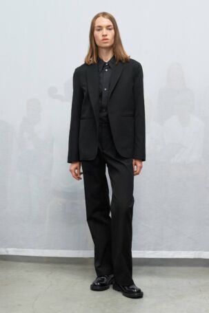 5/20 | Berner Kühl Spring 2025 | Photo: James Cochrane | Courtesy of Copenhagen Fashion Week Berner Kühl Spring 2025 | Photo: James Cochrane | Courtesy of Copenhagen Fashion Week