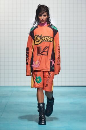 5/34 | (di)vision Spring 2025 | Photo: James Cochrane | Courtesy of Copenhagen Fashion Week (di)vision Spring 2025 | Photo: James Cochrane | Courtesy of Copenhagen Fashion Week