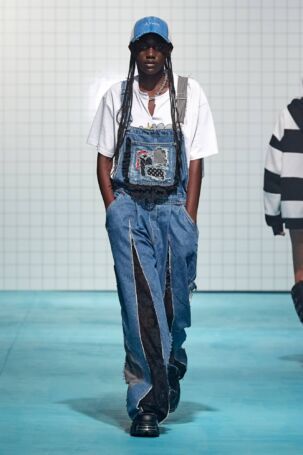 8/34 | (di)vision Spring 2025 | Photo: James Cochrane | Courtesy of Copenhagen Fashion Week (di)vision Spring 2025 | Photo: James Cochrane | Courtesy of Copenhagen Fashion Week