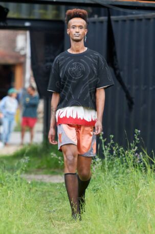 5/29 | Fine Chaos Spring 2025 | Photo: James Cochrane | Courtesy of Copenhagen Fashion Week Fine Chaos Spring 2025 | Photo: James Cochrane | Courtesy of Copenhagen Fashion Week