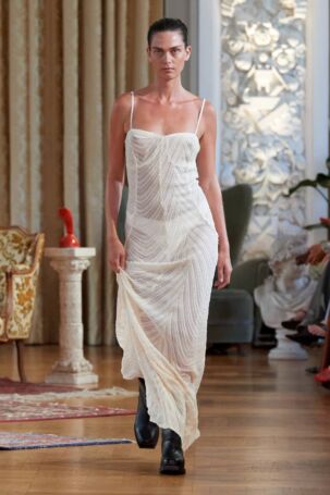 9/35 | Gestuz Spring 2025 | Photo: James Cochrane | Courtesy of Copenhagen Fashion Week Gestuz Spring 2025 | Photo: James Cochrane | Courtesy of Copenhagen Fashion Week