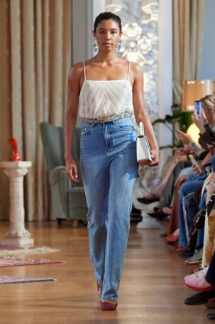 10/35 | Gestuz Spring 2025 | Photo: James Cochrane | Courtesy of Copenhagen Fashion Week Gestuz Spring 2025 | Photo: James Cochrane | Courtesy of Copenhagen Fashion Week