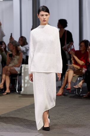 5/32 | HERSKIND Spring 2025 | Photo: James Cochrane | Courtesy of Copenhagen Fashion Week HERSKIND Spring 2025 | Photo: James Cochrane | Courtesy of Copenhagen Fashion Week